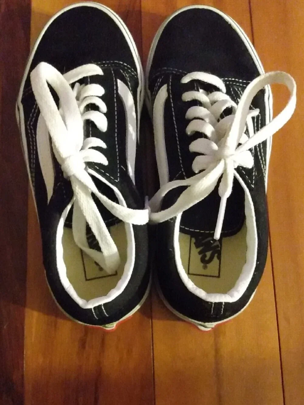 Vans Off the Wall Size 1 Boys Black & White Lace-Up Canvas Sneakers